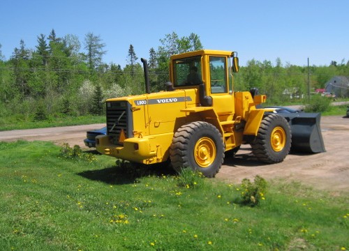 Volvo_L90D500_2.jpg